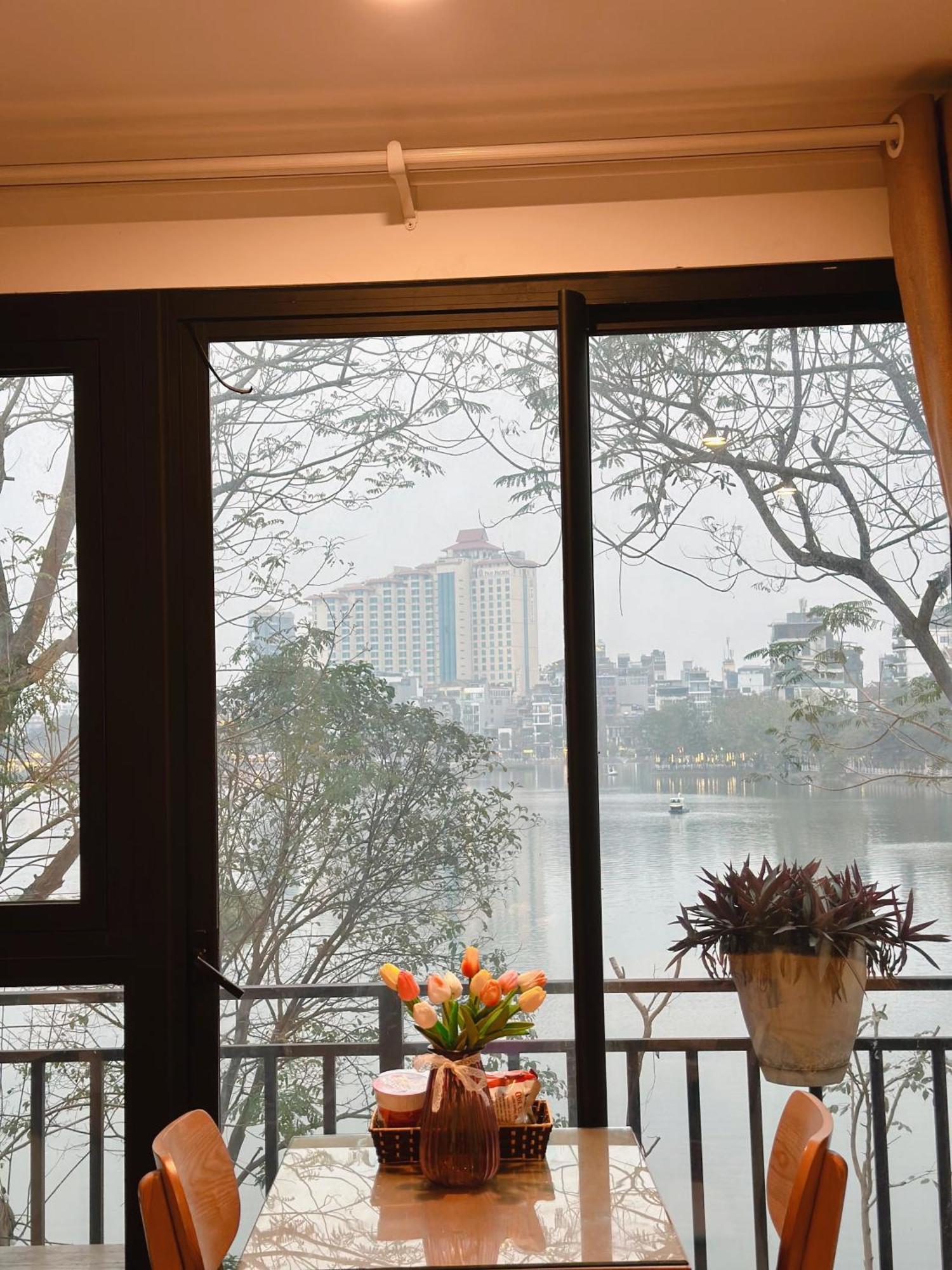 Windy Lakeview Studio Ha Noi Hanoi Exteriör bild